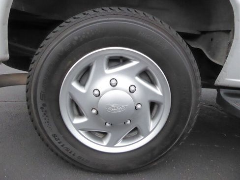 Used 2012 Ford E-350 and Econoline 350 XL w/ PWR Windows & Locks Group image 28