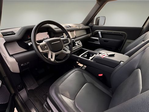 Used 2023 Land Rover Defender 90 X-Dynamic SE AWD/4WD image 20