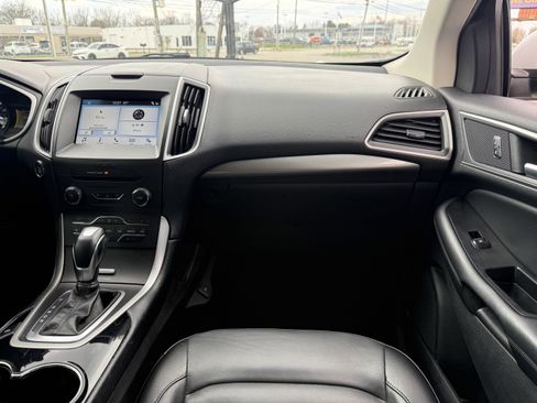 Used 2017 Ford Edge SEL w/ Equipment Group 201A FWD image 22