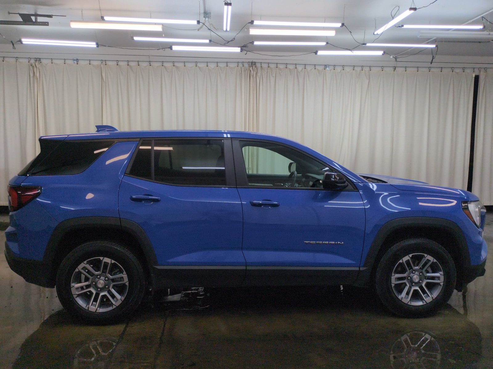 Used 2026 GMC Terrain Elevation AWD/4WD image 4