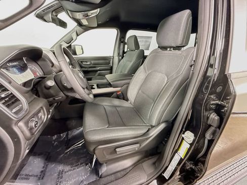 New 2026 RAM 1500 Express AWD/4WD image 19