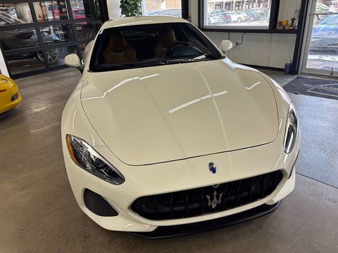 Used 2018 Maserati GranTurismo Sport image 18