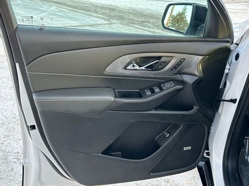 Used 2023 Chevrolet Traverse Premier w/ Redline Edition image 12