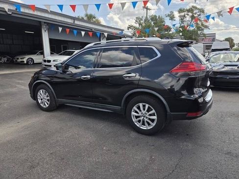 Used 2017 Nissan Rogue SV w/ SV Premium Package FWD image 7