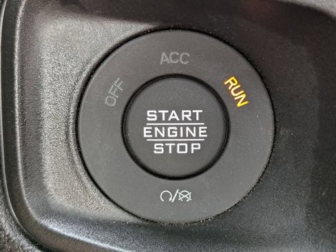 Used 2026 Jeep Wrangler Sport AWD/4WD image 26
