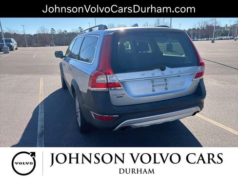 Used 2016 Volvo XC70 T5 Platinum w/ Protection Package image 19