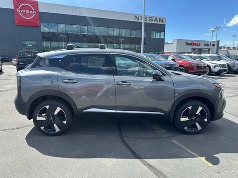 New 2026 Nissan Kicks SR w/ Cold Weather Package FWD image 12