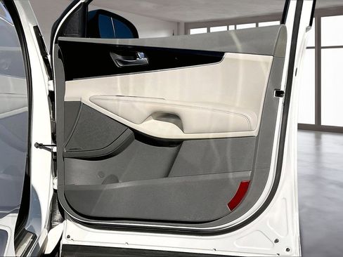 Used 2019 Kia Sorento SX image 29