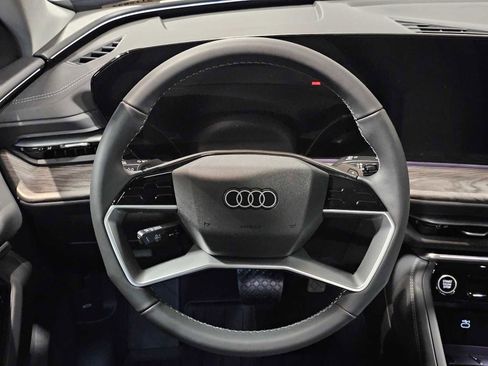 New 2025 Audi Q5 Premium image 23