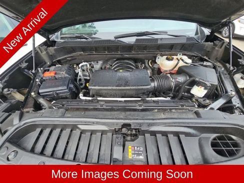 Used 2025 Chevrolet Silverado 1500 LT w/ LPO, Dark Essentials Package RWD image 8