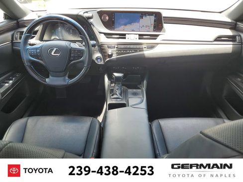 Used 2020 Lexus ES 300h w/ Premium Package FWD image 19