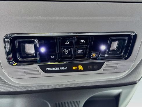 Used 2022 Lincoln Corsair AWD w/ Premium Package image 15