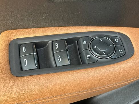 Used 2022 Cadillac XT5 Premium Luxury image 12