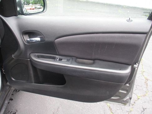 Used 2013 Chrysler 200 Touring w/ Cold Weather Group image 16