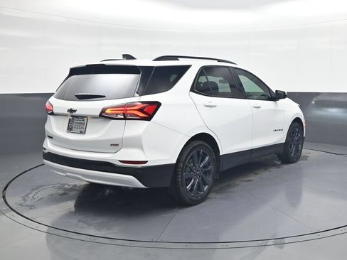 Used 2024 Chevrolet Equinox RS w/ RS Leather Package FWD image 7