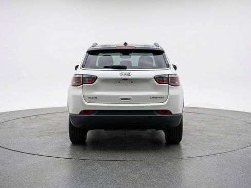 Used 2025 Jeep Compass Limited AWD/4WD image 7