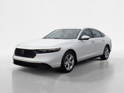 Used 2024 Honda Accord LX image 5