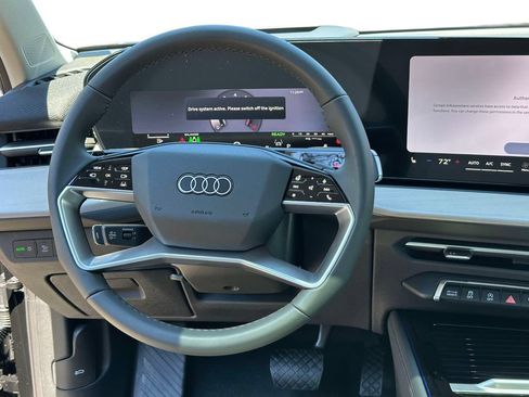New 2026 Audi Q3 quattro 2.0T AWD/4WD image 11