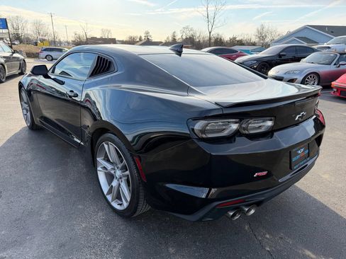 Used 2021 Chevrolet Camaro LT w/ RS Package RWD image 5