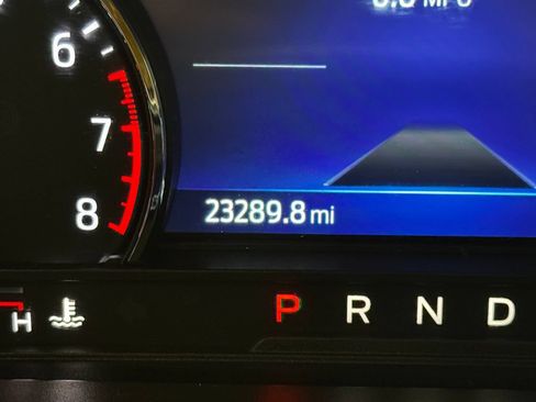 Used 2023 Ford Explorer XLT AWD/4WD image 46