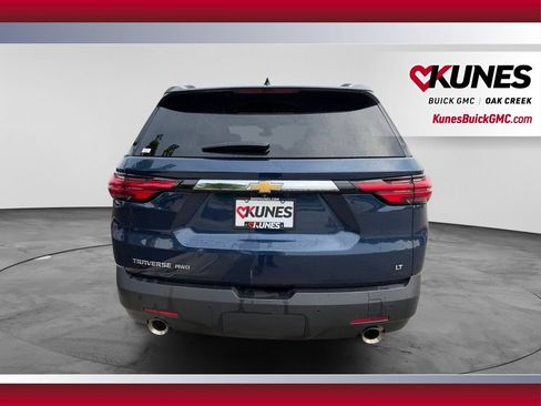 Used 2023 Chevrolet Traverse LT AWD/4WD image 9