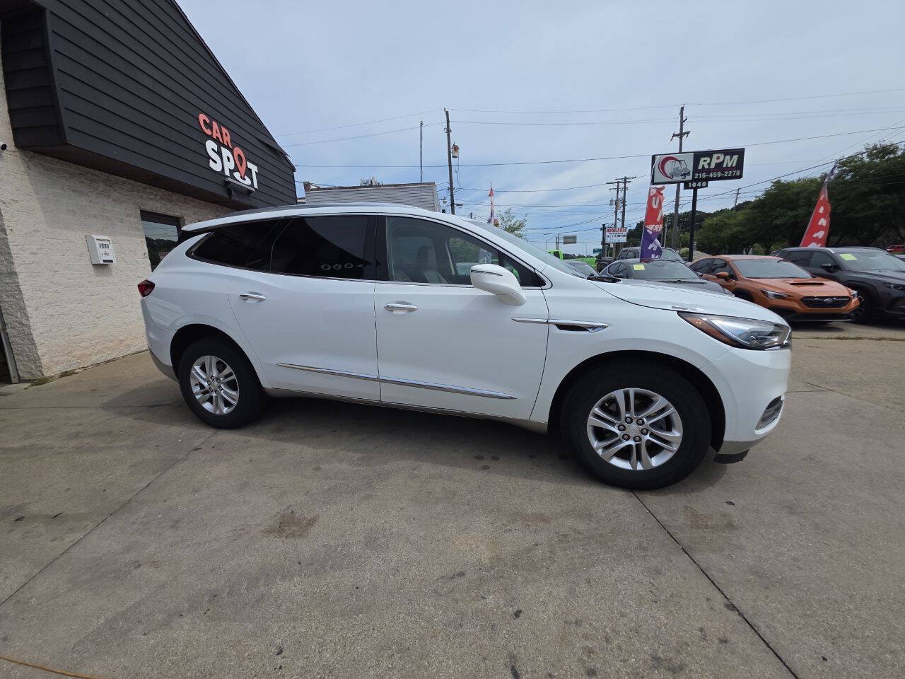 Used 2020 Buick Enclave Essence FWD image 8