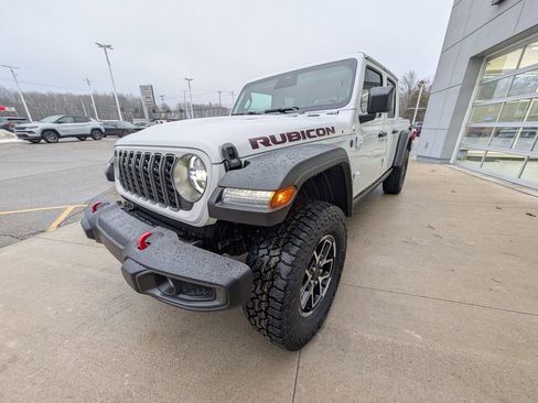 New 2026 Jeep Gladiator Rubicon w/ Steel Power Dome Hood Package image 10