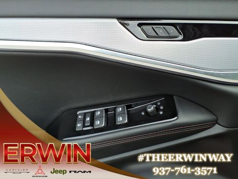 Used 2024 Jeep Wagoneer Launch Edition image 11