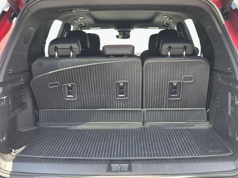 Used 2024 Chevrolet Traverse RS w/ LPO, Floor Liner Package FWD image 8