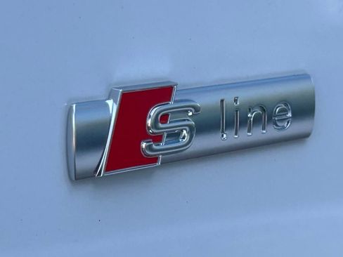 New 2025 Audi A8 L 3.0T image 43