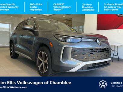 Used 2025 Volkswagen Tiguan SE