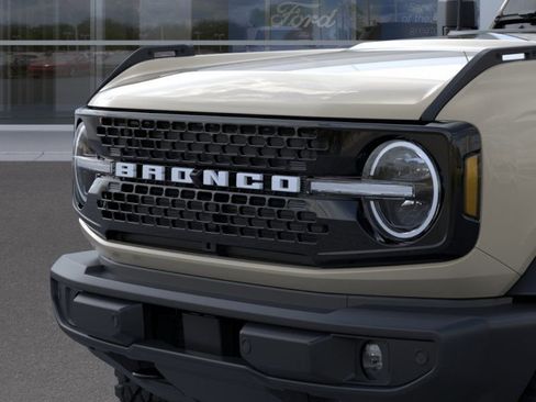 New 2026 Ford Bronco Outer Banks w/ Sasquatch Package AWD/4WD image 19