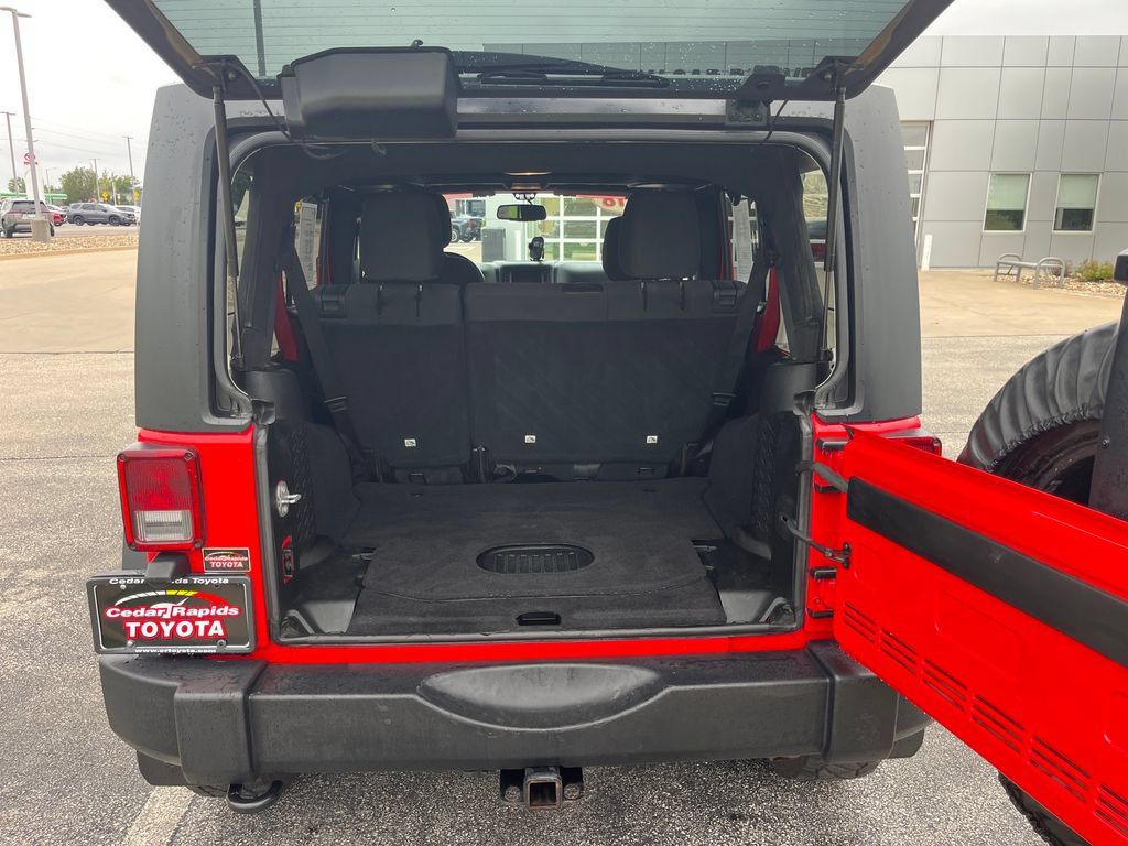 Used 2018 Jeep Wrangler Unlimited Sport S AWD/4WD image 4