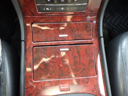 Used 2007 Cadillac Escalade AWD image 31