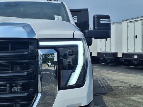 New 2025 GMC Sierra 3500 Pro w/ Convenience Package image 20