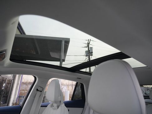 Used 2023 Mercedes-Benz EQE 500 4MATIC SUV image 18