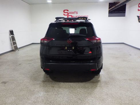 Used 2025 Nissan Rogue SV w/ Rock Creek Premium Package AWD/4WD image 3
