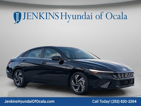 New 2026 Hyundai Elantra Limited FWD image 1