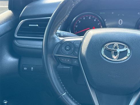 Used 2022 Toyota Camry XSE FWD image 24