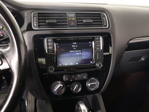 Used 2016 Volkswagen Jetta SEL w/ Lighting Package image 5