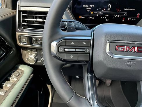 New 2026 GMC Yukon XL AT4 w/ AT4 Premium Package AWD/4WD image 20