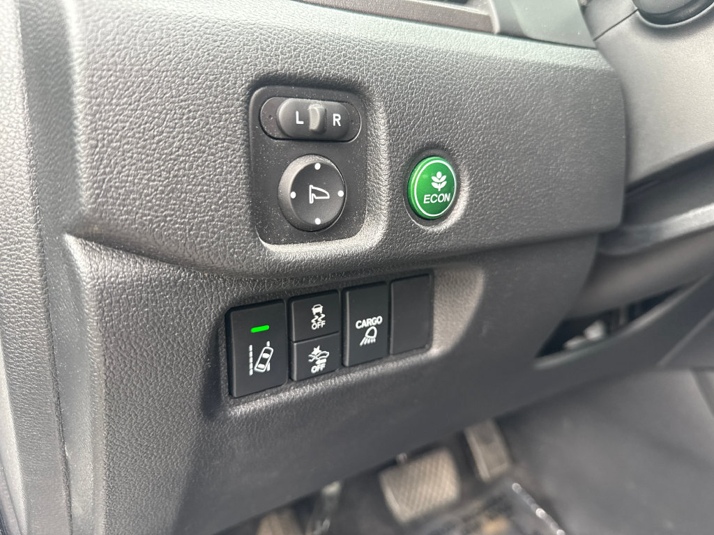 Used 2025 Honda Ridgeline Sport image 9