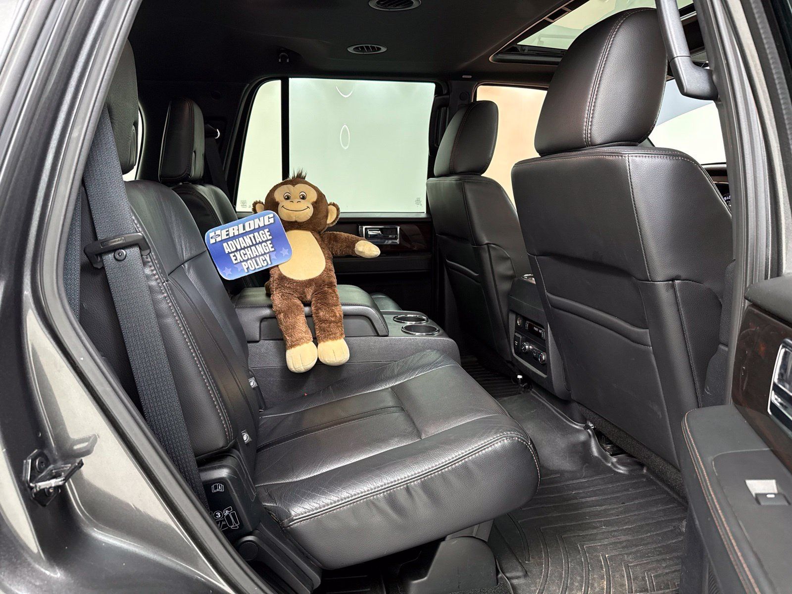 Used 2016 Lincoln Navigator Reserve AWD/4WD image 28