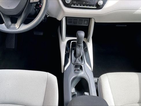 Used 2024 Toyota Corolla Cross L FWD image 17