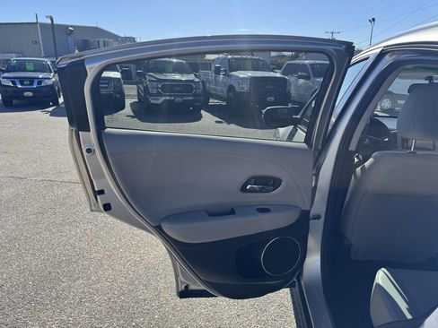 Used 2016 Honda HR-V EX-L image 28