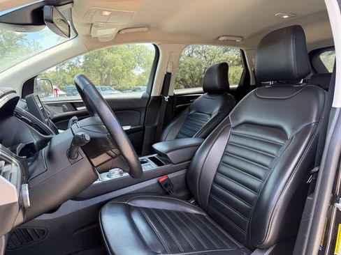 Used 2024 Ford Edge SEL AWD/4WD image 7