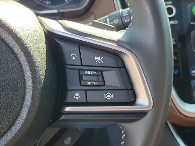 Used 2025 Subaru Outback Touring AWD/4WD image 15