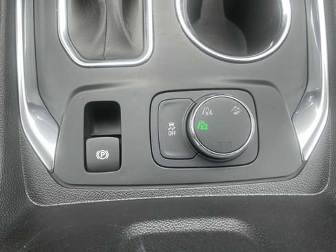 Used 2021 Chevrolet Traverse LT AWD/4WD image 31