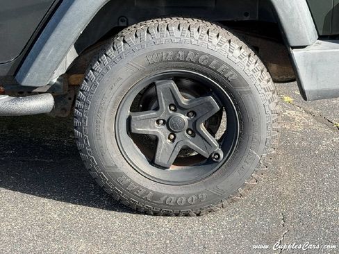 Used 2011 Jeep Wrangler Unlimited Sport AWD/4WD image 37