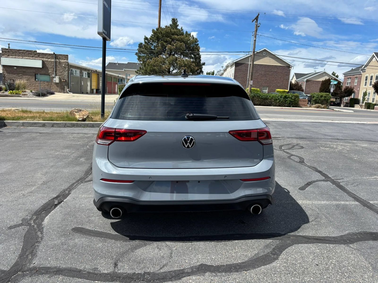 Used 2024 Volkswagen GTI SE FWD image 6